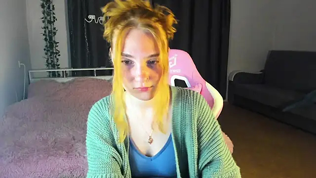 ReddHotPipper online show from 12/03/24, 01:19