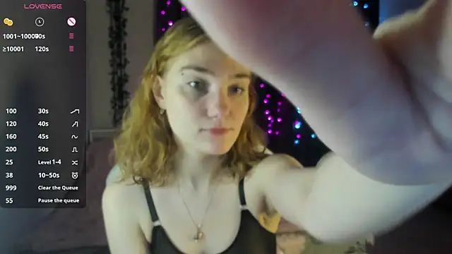 ReddHotPipper online show from 02/05/25, 01:04