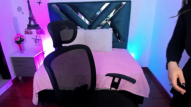 Dana martinezz online show from 03/20/25, 02:53