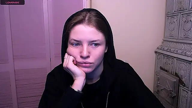 MissOliviaa  online show from 12/21/24, 09:12