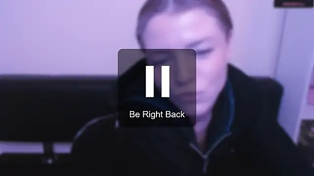 MissOliviaa  online show from 12/30/24, 10:43