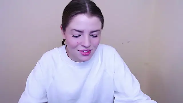 MissOliviaa  online show from 01/22/25, 01:53