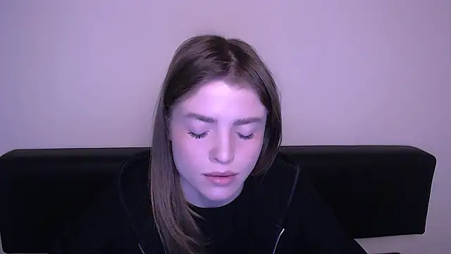 MissOliviaa  online show from 02/19/25, 10:12