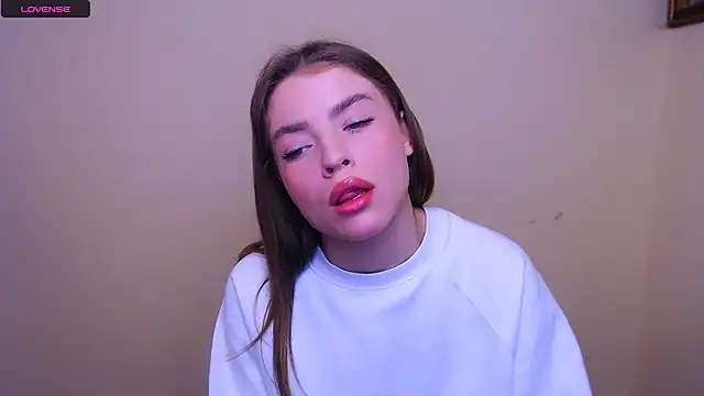 MissOliviaa  online show from 02/25/25, 11:08