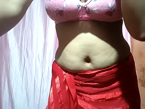 Snapshot of poojaxxx65 chatting on 02/02/25, 12:19 poojaxxx65 online show from 02/02/25, 12:19