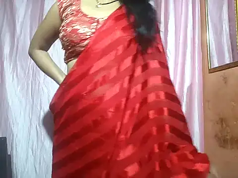 Snapshot of poojaxxx65 chatting on 03/10/25, 09:53 poojaxxx65 online show from 03/10/25, 09:53