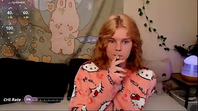 Snapshot of Moona_xx chatting on 04/01/26, 10:29 Moona xx online show from 04/01/26, 10:29