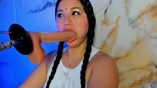 Snapshot of hade_cute chatting on 04/07/26, 05:13 hade cute online show from 04/07/26, 05:13