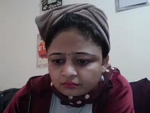 Snapshot of manvi199407 chatting on 01/01/25, 10:54 manvi199407 online show from 01/01/25, 10:54