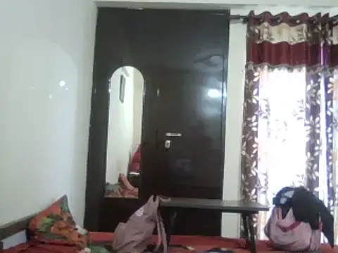 Snapshot of manvi199407 chatting on 03/04/25, 08:57 manvi199407 online show from 03/04/25, 08:57