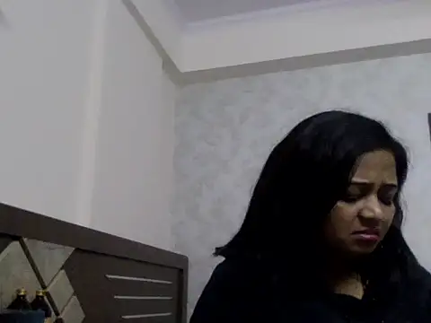 Snapshot of manvi199407 chatting on 11/04/25, 01:43 manvi199407 online show from 11/04/25, 01:43