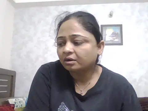 Snapshot of manvi199407 chatting on 11/10/25, 08:35 manvi199407 online show from 11/10/25, 08:35