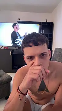 Snapshot of ArturoDelgado1 chatting on 04/07/26, 03:01 ArturoDelgado1 online show from 04/07/26, 03:01