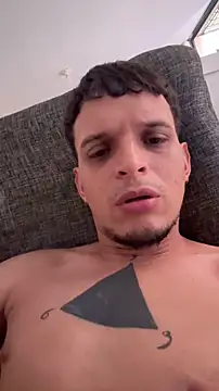 Snapshot of ArturoDelgado1 chatting on 04/22/26, 03:35 ArturoDelgado1 online show from 04/22/26, 03:35