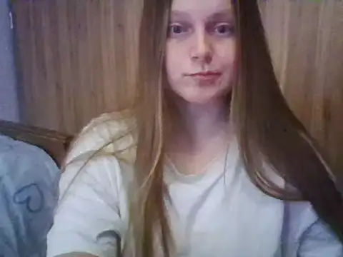 Evasapples online show from 02/20/25, 09:09