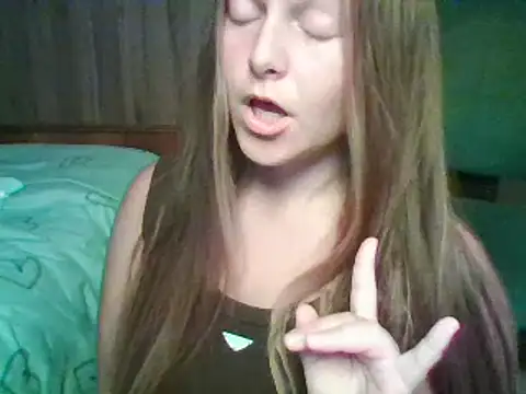 Evasapples online show from 09/16/25, 07:59