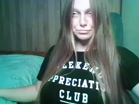 Evasapples online show from 10/27/25, 10:14