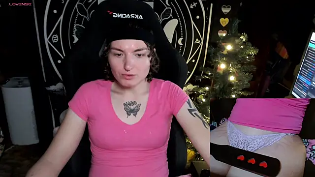 BrandiWRLD 999 online show from 12/21/24, 12:09