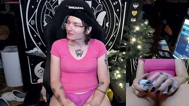 BrandiWRLD 999 online show from 01/05/25, 07:07