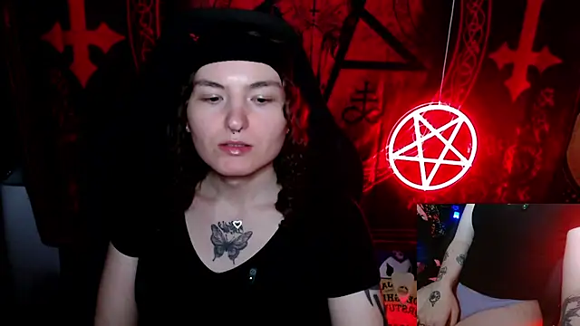 BrandiWRLD 999 online show from 10/06/25, 08:28