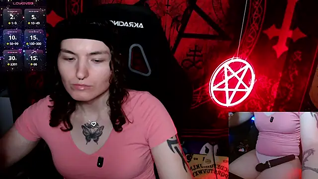 BrandiWRLD 999 online show from 10/17/25, 07:16