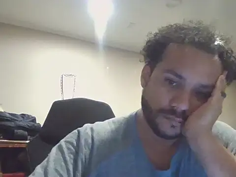 Snapshot of Chef-Munchies69 chatting on 11/23/25, 11:21 Chef-Munchies69 online show from 11/23/25, 11:21