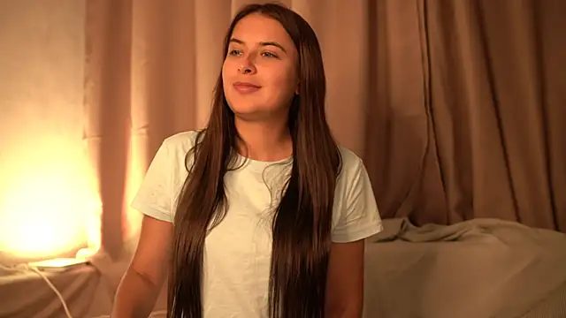 elisa moon online show from 09/26/25, 04:11