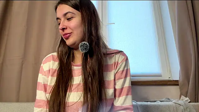 elisa moon online show from 05/17/26, 02:57
