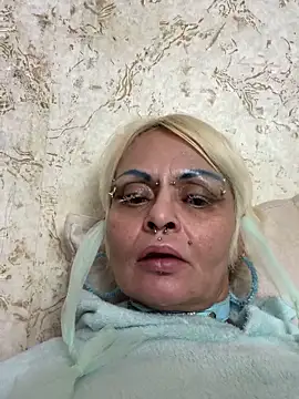 Snapshot of Gardener_of_Illusions chatting on 01/27/25, 08:17 Gardener of Illusions online show from 01/27/25, 08:17