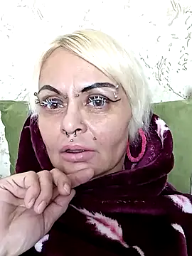 Snapshot of Gardener_of_Illusions chatting on 01/29/25, 03:47 Gardener of Illusions online show from 01/29/25, 03:47