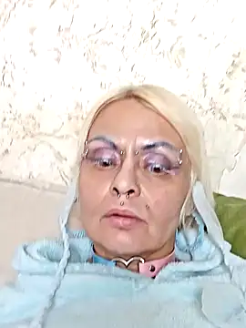 Snapshot of Gardener_of_Illusions chatting on 01/30/25, 06:10 Gardener of Illusions online show from 01/30/25, 06:10