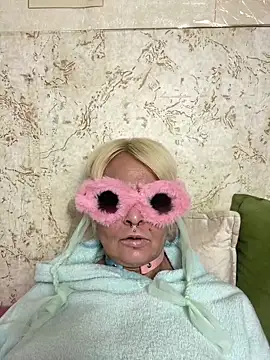 Snapshot of Gardener_of_Illusions chatting on 01/30/25, 09:14 Gardener of Illusions online show from 01/30/25, 09:14