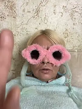 Snapshot of Gardener_of_Illusions chatting on 01/31/25, 12:39 Gardener of Illusions online show from 01/31/25, 12:39