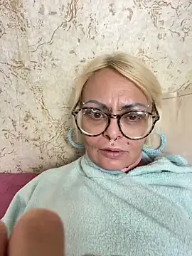 Snapshot of Gardener_of_Illusions chatting on 01/31/25, 07:29 Gardener of Illusions online show from 01/31/25, 07:29