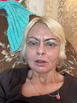 Snapshot of Gardener_of_Illusions chatting on 02/02/25, 08:24 Gardener of Illusions online show from 02/02/25, 08:24