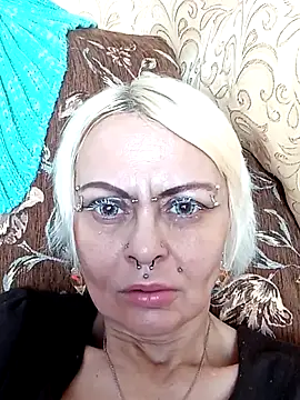 Snapshot of Gardener_of_Illusions chatting on 02/05/25, 02:51 Gardener of Illusions online show from 02/05/25, 02:51