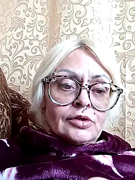 Snapshot of Gardener_of_Illusions chatting on 02/05/25, 10:44 Gardener of Illusions online show from 02/05/25, 10:44