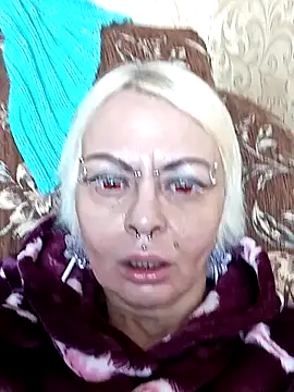 Snapshot of Gardener_of_Illusions chatting on 02/06/25, 01:49 Gardener of Illusions online show from 02/06/25, 01:49