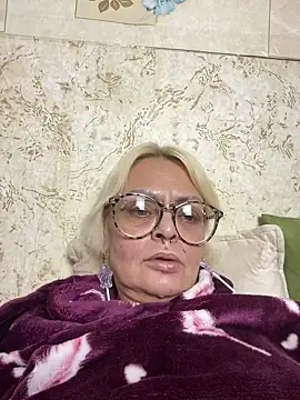 Snapshot of Gardener_of_Illusions chatting on 02/06/25, 05:40 Gardener of Illusions online show from 02/06/25, 05:40