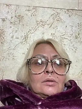 Snapshot of Gardener_of_Illusions chatting on 02/07/25, 02:50 Gardener of Illusions online show from 02/07/25, 02:50