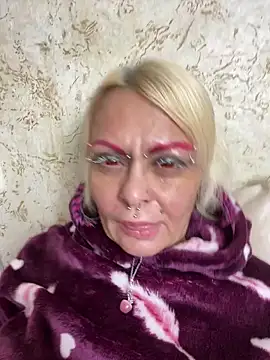 Snapshot of Gardener_of_Illusions chatting on 02/09/25, 05:08 Gardener of Illusions online show from 02/09/25, 05:08