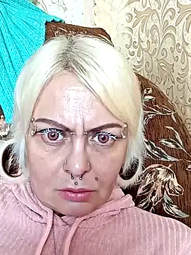 Snapshot of Gardener_of_Illusions chatting on 02/10/25, 03:03 Gardener of Illusions online show from 02/10/25, 03:03