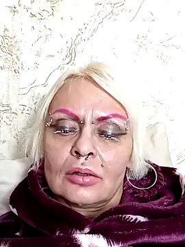 Snapshot of Gardener_of_Illusions chatting on 02/13/25, 08:38 Gardener of Illusions online show from 02/13/25, 08:38