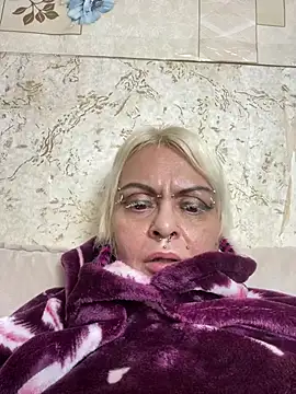 Snapshot of Gardener_of_Illusions chatting on 02/21/25, 05:35 Gardener of Illusions online show from 02/21/25, 05:35