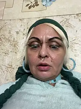 Snapshot of Gardener_of_Illusions chatting on 02/23/25, 04:50 Gardener of Illusions online show from 02/23/25, 04:50