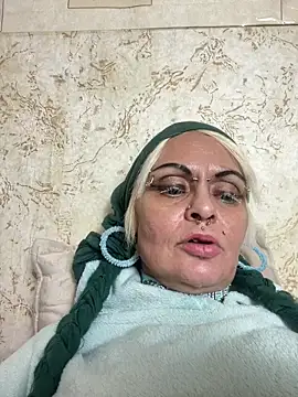 Snapshot of Gardener_of_Illusions chatting on 02/23/25, 08:06 Gardener of Illusions online show from 02/23/25, 08:06