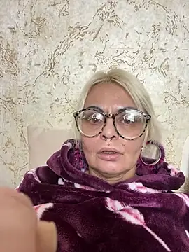 Snapshot of Gardener_of_Illusions chatting on 02/25/25, 06:36 Gardener of Illusions online show from 02/25/25, 06:36