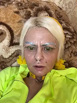 Snapshot of Gardener_of_Illusions chatting on 02/27/25, 06:18 Gardener of Illusions online show from 02/27/25, 06:18