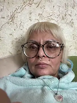 Snapshot of Gardener_of_Illusions chatting on 03/06/25, 09:14 Gardener of Illusions online show from 03/06/25, 09:14