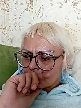 Snapshot of Gardener_of_Illusions chatting on 03/06/25, 04:07 Gardener of Illusions online show from 03/06/25, 04:07